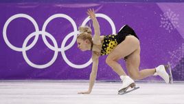 Сегодня. Пхенчхан. Евгения ТАРАСОВА и Владимир Морозов допустили ошибки в произвольной программе.