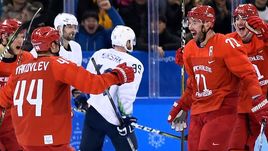 Пятница. Пхенчхан. Россия – Словения – 8:2. Илья КОВАЛЬЧУК (№71) и его команда: поражение от Словакии забыто. Впереди – игра с США.