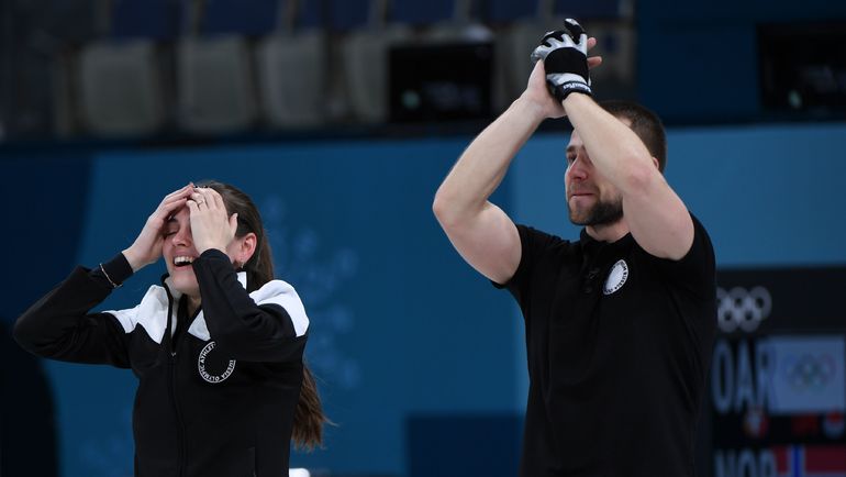 Александр КРУШЕЛЬНИЦКИЙ и Анастасия БРЫЗГАЛОВА. Фото REUTERS Александр КРУШЕЛЬНИЦКИЙ и Анастасия БРЫЗГАЛОВА. Фото REUTERS