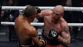 Костюмчик не помог Юбенку – Гроувз вышел в финал