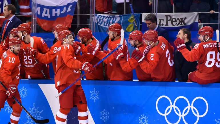 Игроки сборной России празднуют гол. Фото REUTERS Игроки сборной России празднуют гол. Фото REUTERS