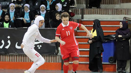 Дебютантки не подвели