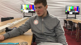 "Олимпийская медаль очень тяжелая! Вот столько весит мой труд!"