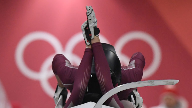 Экипаж Надежды СЕРГЕЕВОЙ и Анастасии КОЧЕРЖОВОЙ. Фото REUTERS Экипаж Надежды СЕРГЕЕВОЙ и Анастасии КОЧЕРЖОВОЙ. Фото REUTERS