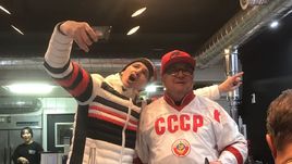 Немецкие фанаты празднуют выход хоккейной сборной в финал 
