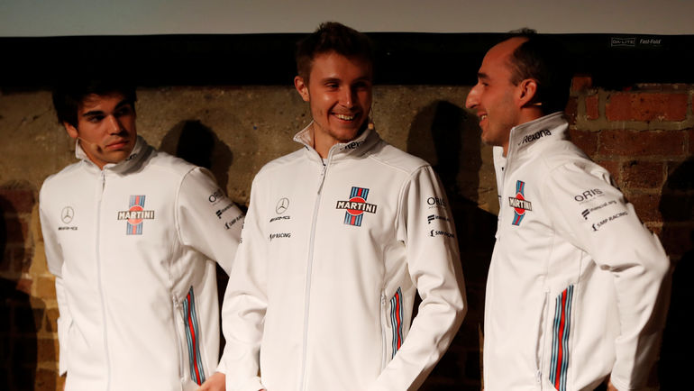 Сергей СИРОТКИН (в центре). Фото REUTERS Сергей СИРОТКИН (в центре). Фото REUTERS