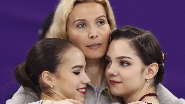 Пятница. Пхенчхан. Алина ЗАГИТОВА, Этери ТУТБЕРИДЗЕ и Евгения МЕДВЕДЕВА. Фото REUTERS Пятница. Пхенчхан. Алина ЗАГИТОВА, Этери ТУТБЕРИДЗЕ и Евгения МЕДВЕДЕВА. Фото REUTERS