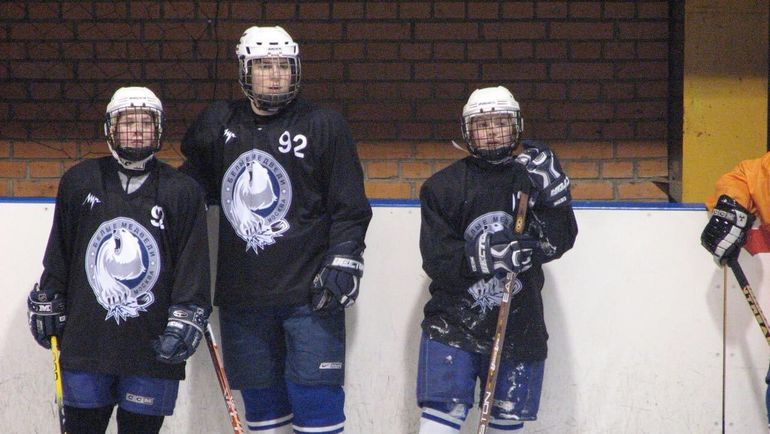 Никита ГУСЕВ и Никита КУЧЕРОВ долго отставали в росте от сверстников. Фото из архива мамы Никиты Кучерова Никита ГУСЕВ и Никита КУЧЕРОВ долго отставали в росте от сверстников. Фото из архива мамы Никиты Кучерова