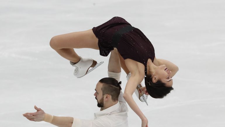 Ксения СТОЛБОВА и Федор КЛИМОВ могли бы бороться за серебро олимпийского турнира. Фото REUTERS Ксения СТОЛБОВА и Федор КЛИМОВ могли бы бороться за серебро олимпийского турнира. Фото REUTERS