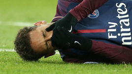 Воскресенье. Париж. "ПСЖ" - "Марсель" - 3:0. НЕЙМАР.