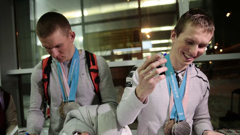 Александр БОЛЬШУНОВ (слева) и Денис СПИЦОВ. Фото REUTERS Александр БОЛЬШУНОВ (слева) и Денис СПИЦОВ. Фото REUTERS