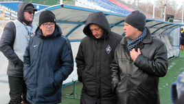 Сегодня. Самара. Тренерский штаб "Крыльев Советов" перед игрой со "Спартаком".