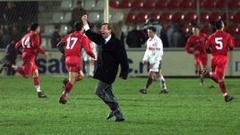 2001 год. Юрий СЕМИН празднует гол в матче со "Спартаком".