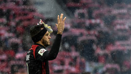 Воскресенье. Москва. "Локомотив" - "Спартак" - 0:0. ГИЛЬЕРМЕ и фанаты красно-белых.