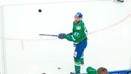 Понедельник. Уфа. "Салават Юлаев" - "Авангард" - 2:7. Линус УМАРК.