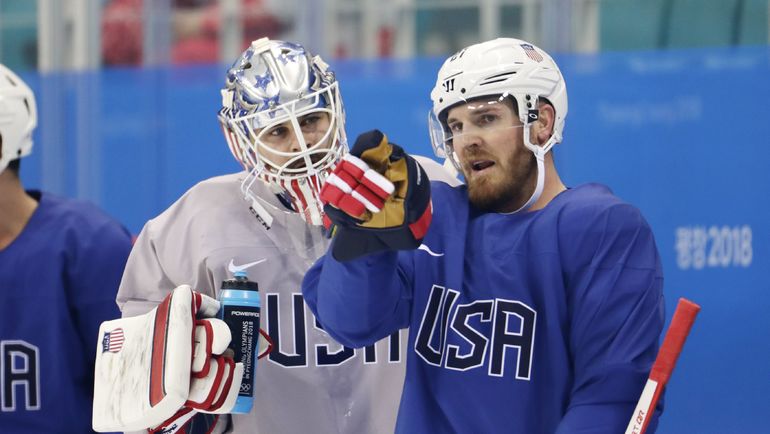 Джеймс ВИСНЕВСКИ (справа). Фото REUTERS Джеймс ВИСНЕВСКИ (справа). Фото REUTERS