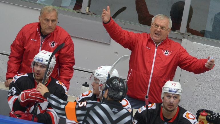 Владимир КРИКУНОВ (справа). Фото photo.khl.ru Владимир КРИКУНОВ (справа). Фото photo.khl.ru