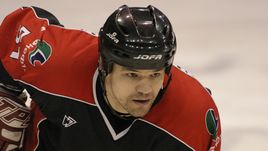 Беспредел и хаос. Как и когда хоккеисты били судей