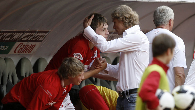 2009 год. Артем ДЗЮБА и Валерий КАРПИН. Фото Алексей ИВАНОВ 2009 год. Артем ДЗЮБА и Валерий КАРПИН. Фото Алексей ИВАНОВ