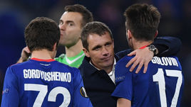 Четверг. Лион. "Лион" - ЦСКА - 2:3. Астемир ГОРДЮШЕНКО, Игорь АКИНФЕЕВ, Виктор ГОНЧАРЕНКО и Александр ГОЛОВИН (слева направо).