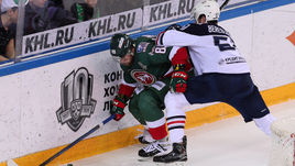 Пятница. Казань. "Ак Барс" - "Металлург" Мг - 3:4 ОТ. Магнитогорцы обыграли казанцев в первом матче серии.