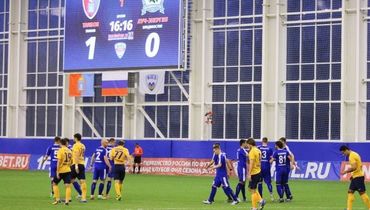 ФНЛ перебирается в манежи