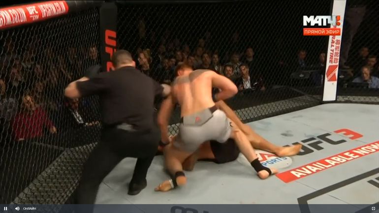 Четвертый раунд. Нокаут. Четвертый раунд. Нокаут.