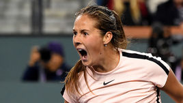 Суббота. Индиан-Уэллс. Эмоции Дарьи КАСАТКИНОЙ во время полуфинала с Винус Уильямс.