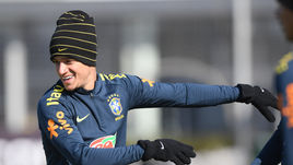 Филиппе КОУТИНЬЮ.