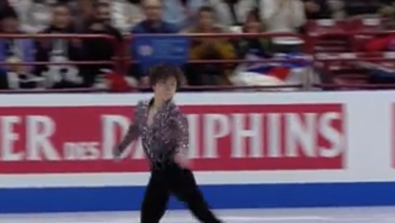 Шома Уно во время исполнения каскада, за который он получил только 4,87 балла. Шома Уно во время исполнения каскада, за который он получил только 4,87 балла.