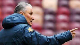 Четверг. Москва. ТИТЕ проводит тренировку сборной Бразилии в "Лужниках".