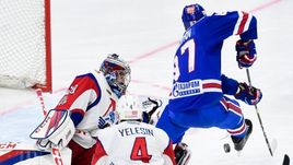 Александр СУДНИЦИН и его "Локо" не остановили СКА Вадима ШИПАЧЕВА.