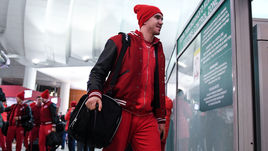 5 февраля. Шереметьево. Вылет олимпийской сборной России в Корею. Никита ТРЯМКИН отправился на Игры, но в них участия не принял.