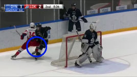 Денисенко: прием "колено в колено"