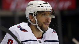 Сегодня. Нью-Йорк. "Рейнджерс" – "Вашингтон" – 2:4. Александр ОВЕЧКИН набрал два очка.