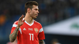 Вторник. Санкт-Петербург. Россия - Франция - 1:3. Федор СМОЛОВ.