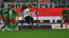 18 сентября 2017. Москва. "Локомотив" - "Амкар" - 0:1. Гол Михаила ГАЩЕНКОВА принес пермякам победу на выезде.