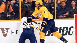 Суббота. Нэшвилл. "Нэшвилл" – "Баффало" – 4:7. Россиянин Виктор АНТИПИН (№93) получил серьезную травму.