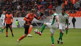 Воскресенье. Екатеринбург. "Урал" - "Рубин". Владимир ИЛЬИН (слева) против Владимира ГРАНАТА.