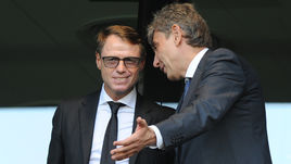 Глава "Краснодара" Сергей ГАЛИЦКИЙ (справа) и бывший главный тренер "быков" Олег КОНОНОВ.