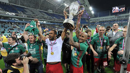 1 мая 2017 года. Сочи. "Урал" - "Локомотив" - 0:2. Игроки "Локо" празднуют победу в Кубке России.