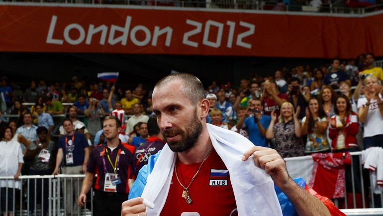 12 августа 2012 года. Лондон. Олимпийский чемпион Сергей ТЕТЮХИН. Фото AFP 12 августа 2012 года. Лондон. Олимпийский чемпион Сергей ТЕТЮХИН. Фото AFP