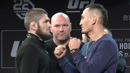 Сегодня. Нью-Йорк. Хабиб НУРМАГОМЕДОВ (слева) и Макс ХОЛЛОУЭЙ (справа) и Дана УАЙТ.