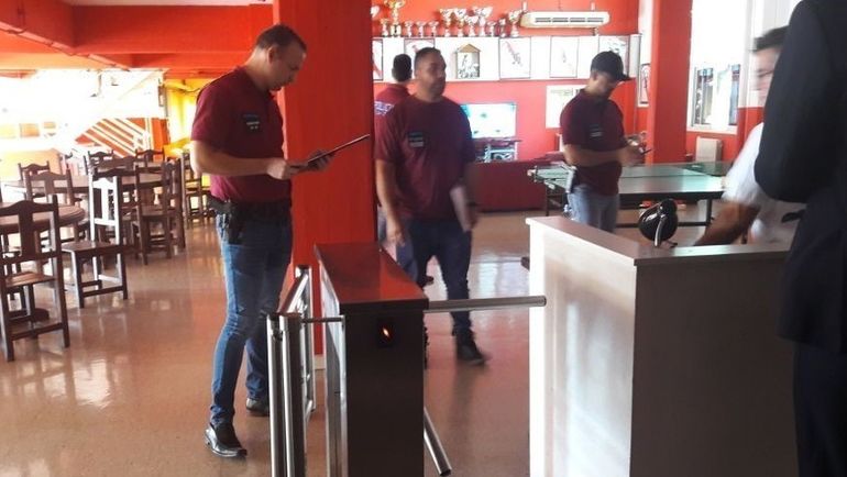 Скандал в Аргентине. Скандал в Аргентине.