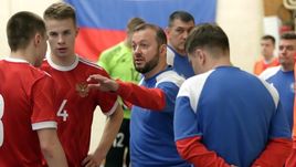 Пробили французскую стену