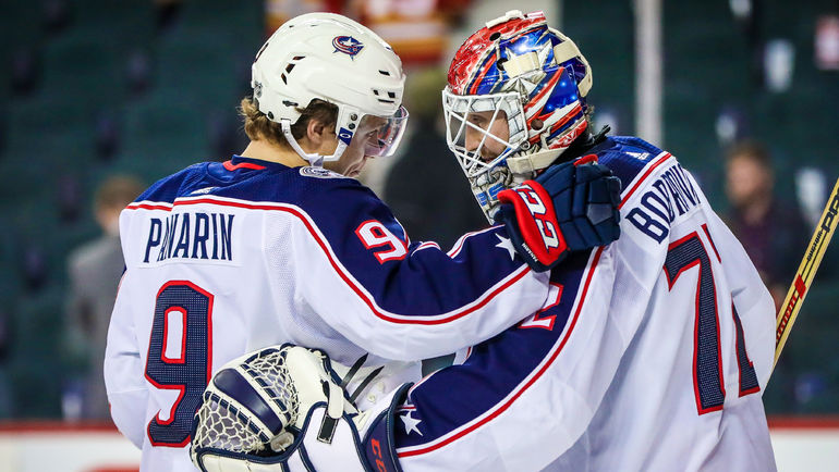Артемий ПАНАРИН (слева) и Сергей БОБРОВСКИЙ. Фото USA TODAY Sports Артемий ПАНАРИН (слева) и Сергей БОБРОВСКИЙ. Фото USA TODAY Sports