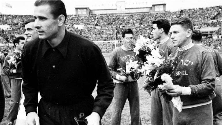 Лев ЯШИН. Фото Олег НЕЕЛОВ Лев ЯШИН. Фото Олег НЕЕЛОВ