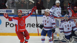 Воскресенье. Москва. ЦСКА - СКА - 3:2 ОТ. Только что Михаил ГРИГОРЕНКО сравнял счет и перевел игру в овертайм.