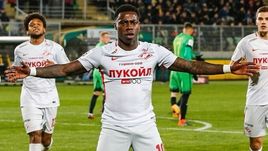 Воскресенье. Каспийск. "Анжи" - "Спартак" - 1:4. Автор хет-трика Квинси ПРОМЕС.