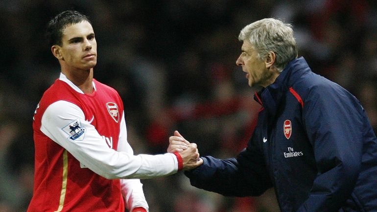 2007 год. Жереми АЛЬЯДЬЕР и Арсен ВЕНГЕР. Фото REUTERS 2007 год. Жереми АЛЬЯДЬЕР и Арсен ВЕНГЕР. Фото REUTERS